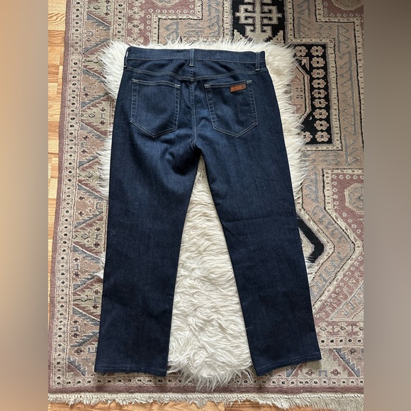 Men’s Joe’s Jeans Classic Jeans in Dark Blue Wash Professionally Shortened - Picture 11 of 16